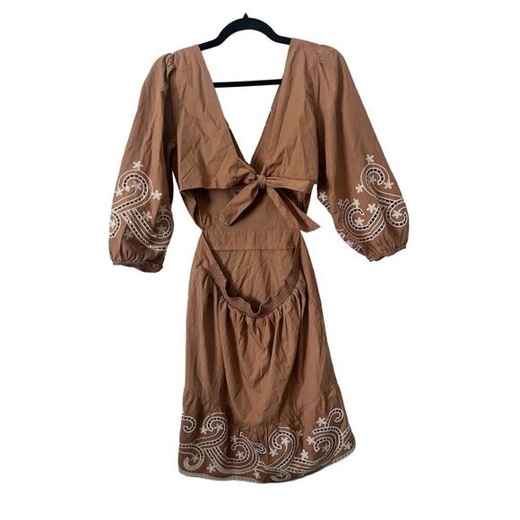 Express Tan Embroidered Eyelet V-Neck Tie Back Poplin Mini Dress‎ - Picture 4 of 6